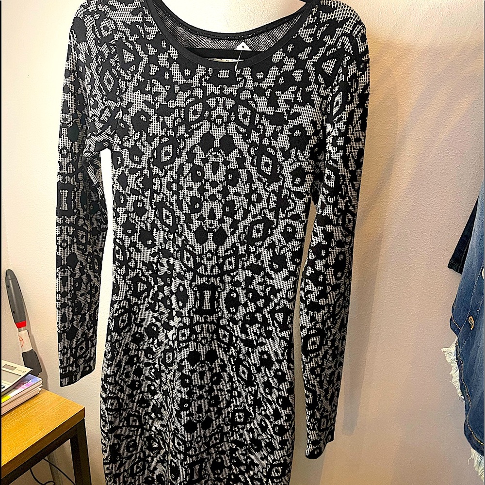 NWOT Abercrombie & Fitch Sweater dress In Medium